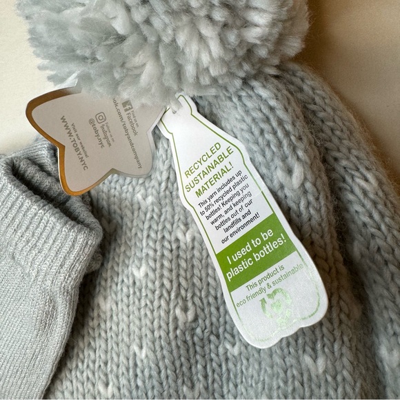 Toby beanie and mittens set - Picture 2 of 4